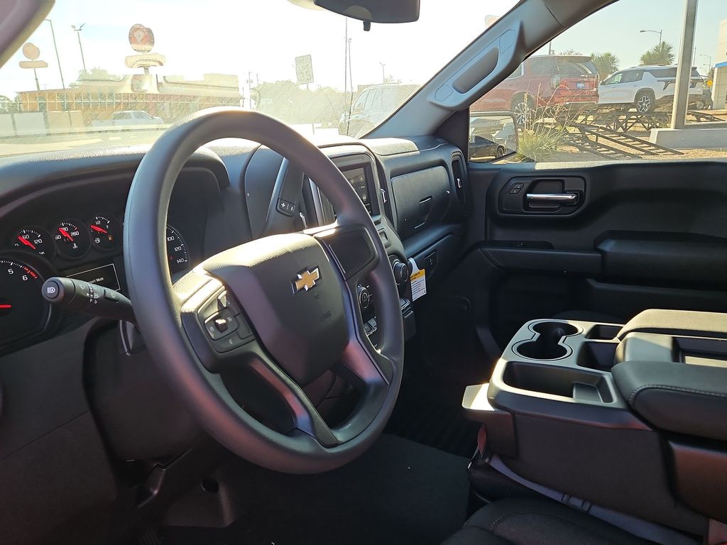 Thumbnail: 2026 Chevrolet Silverado 1500 - 2