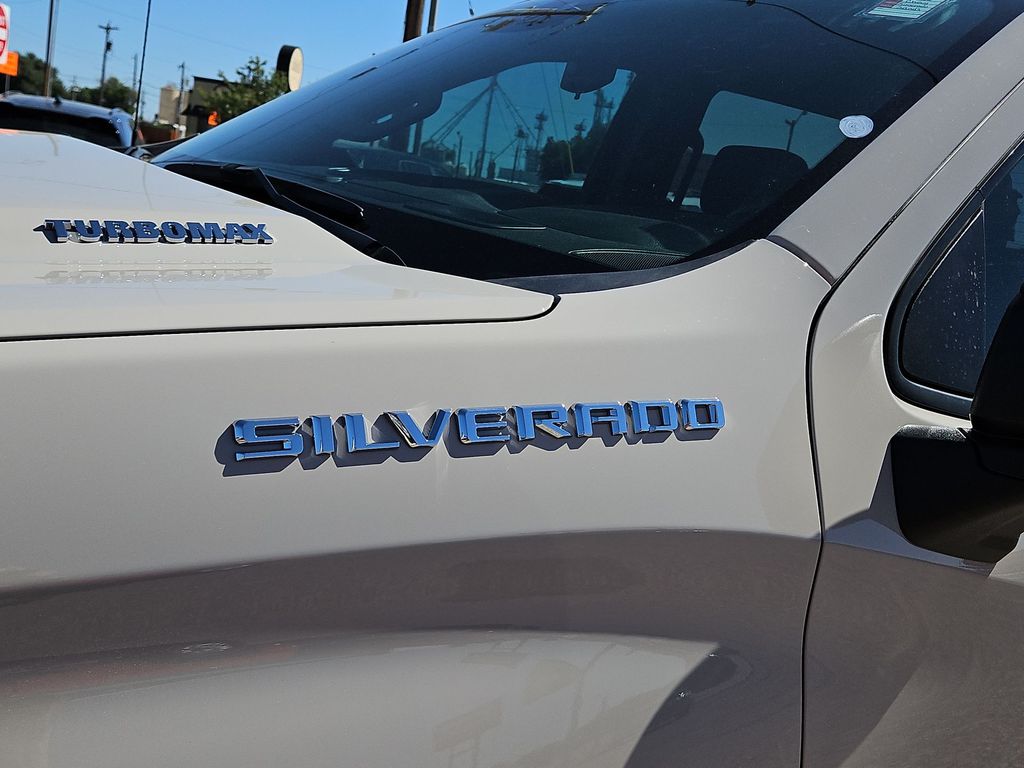 Thumbnail: 2026 Chevrolet Silverado 1500 - 7