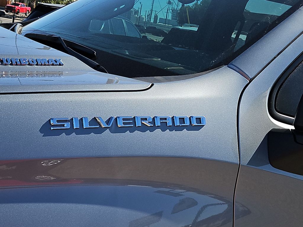 Thumbnail: 2026 Chevrolet Silverado 1500 - 7