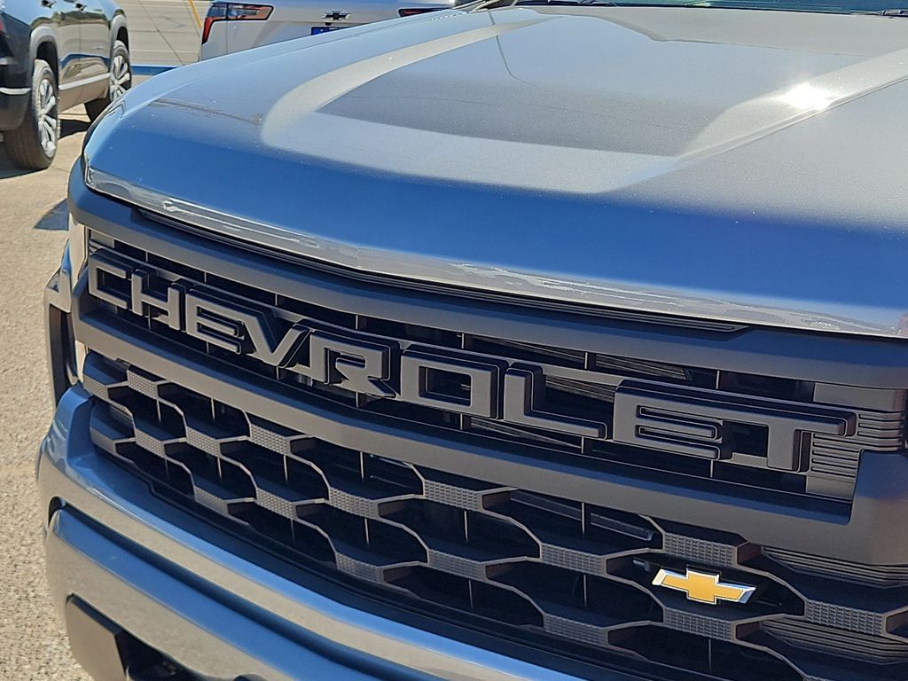 Thumbnail: 2026 Chevrolet Silverado 1500 - 21