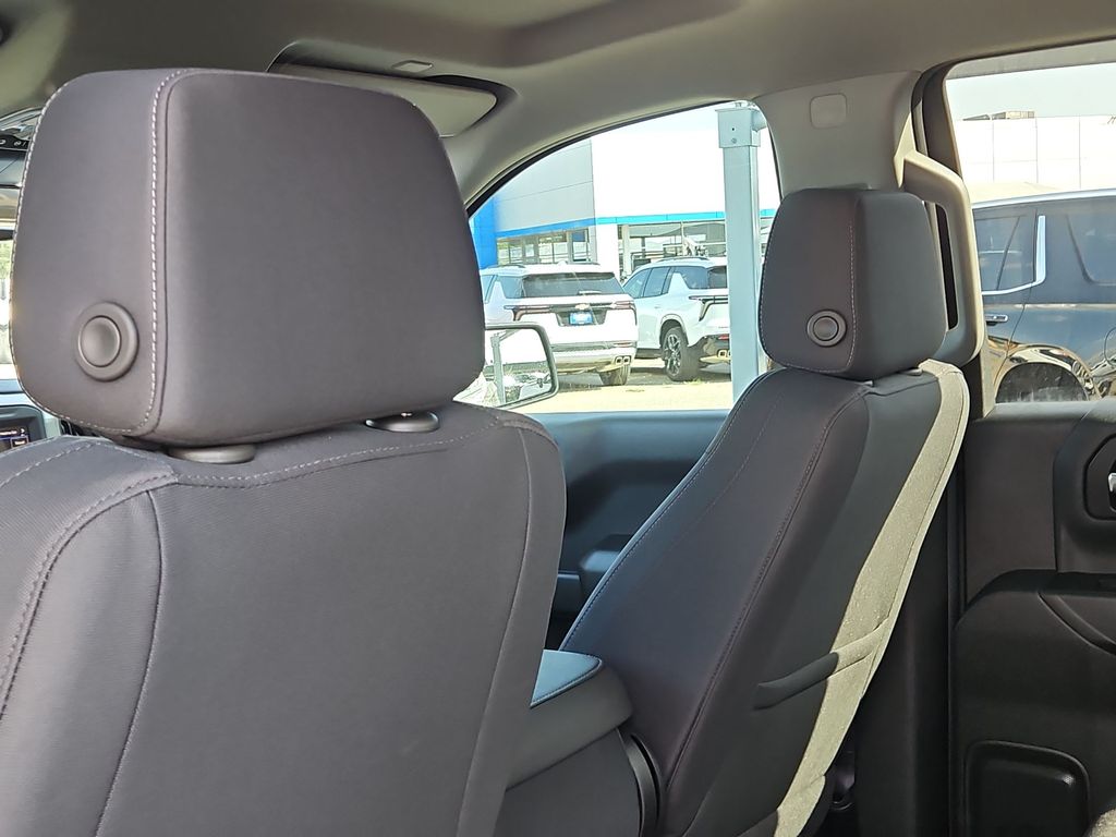 Thumbnail: 2026 Chevrolet Silverado 1500 - 10