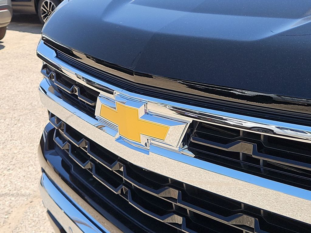 Thumbnail: 2026 Chevrolet Silverado 1500 - 21