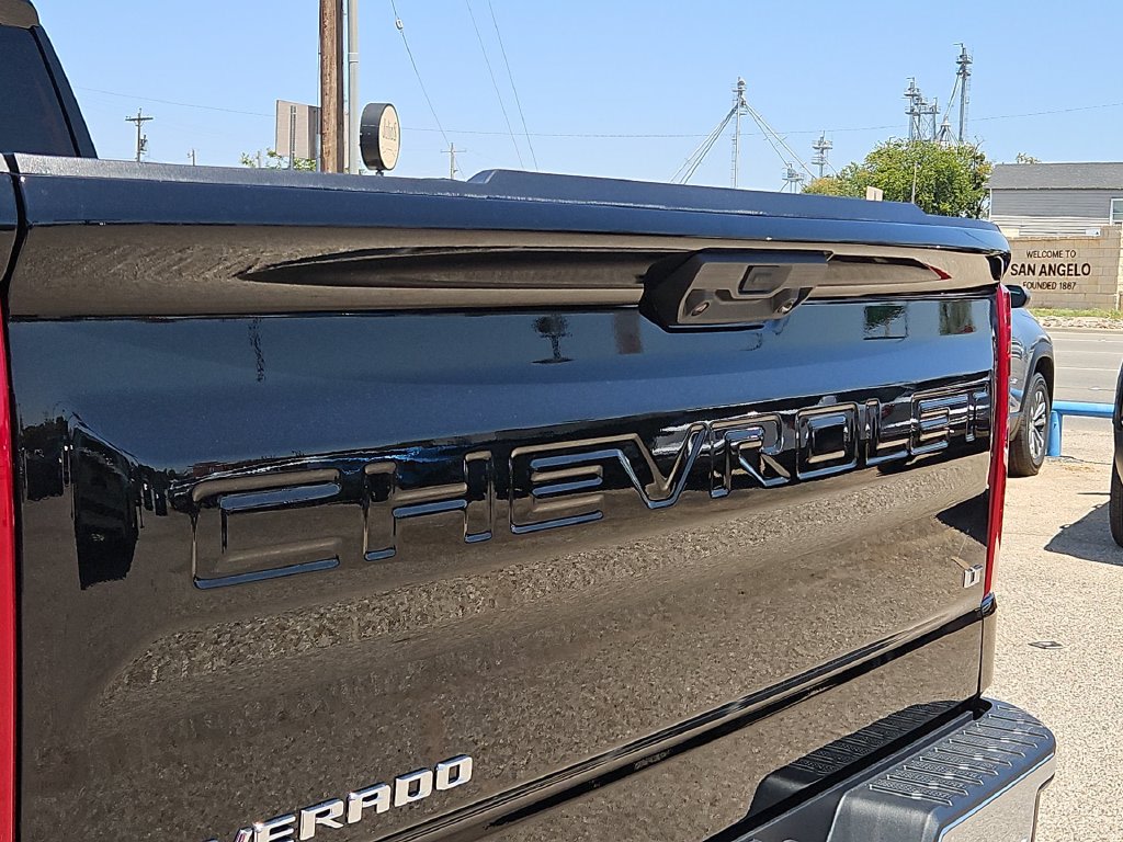 Thumbnail: 2026 Chevrolet Silverado 1500 - 7