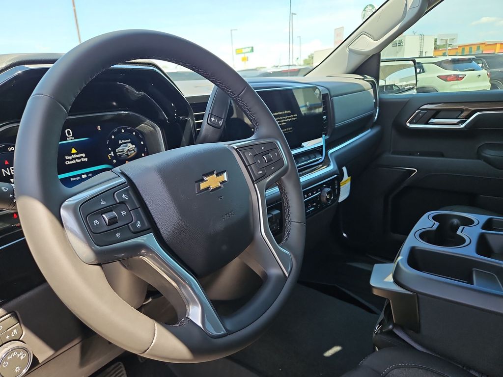 Thumbnail: 2026 Chevrolet Silverado 1500 - 2