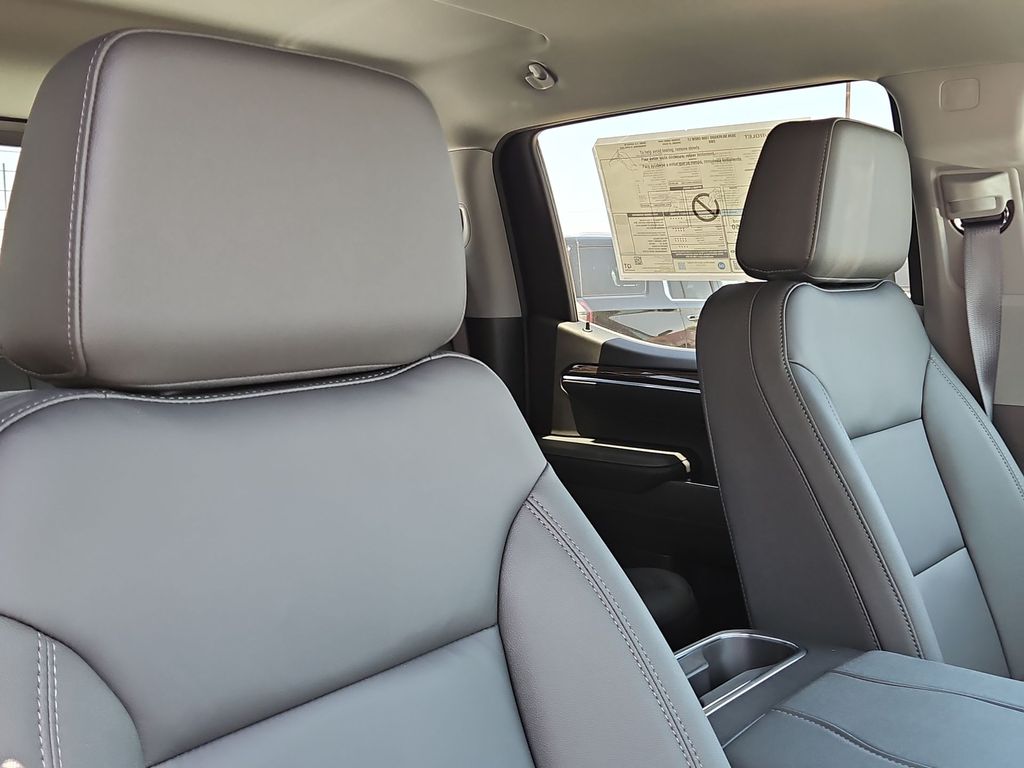 2026 Chevrolet Silverado 1500 LT - Photo 10