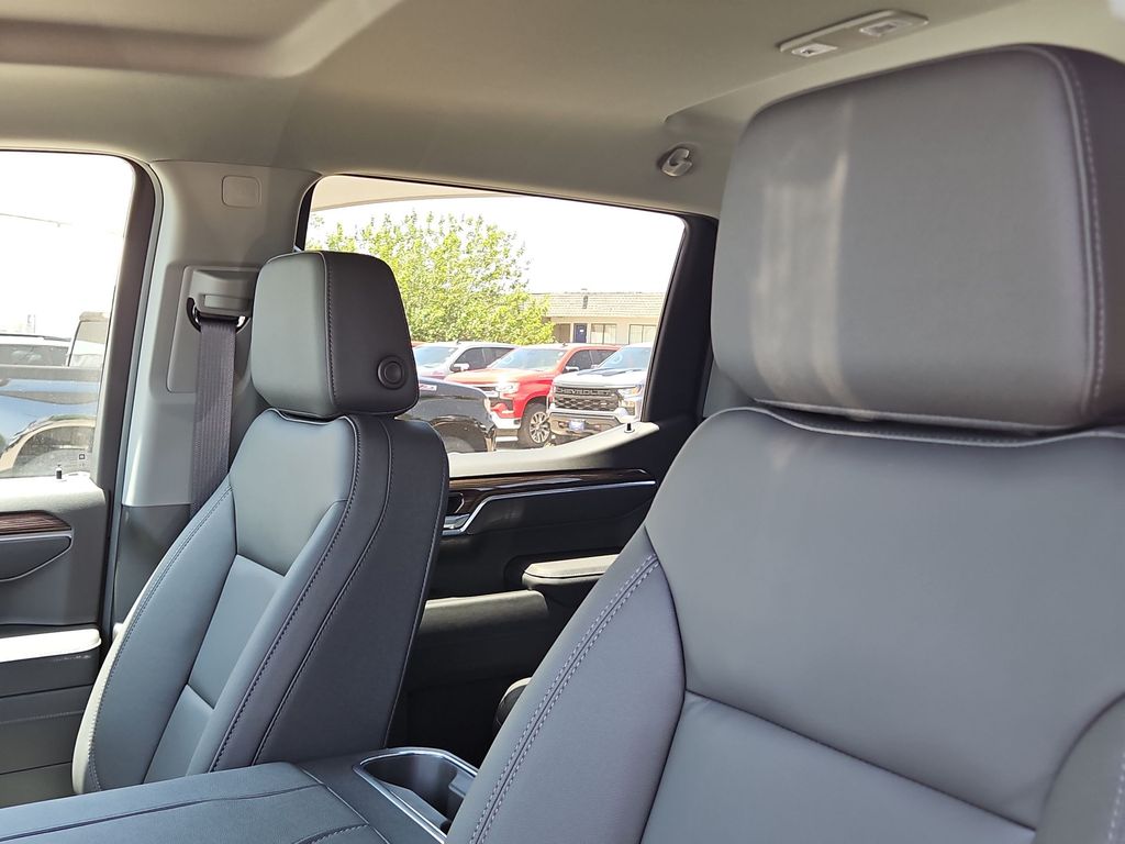 2026 Chevrolet Silverado 1500 LT - Photo 9