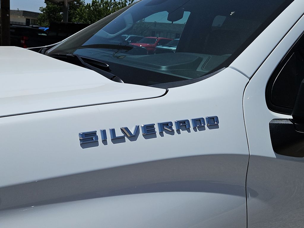 2026 Chevrolet Silverado 1500 LT - Photo 6