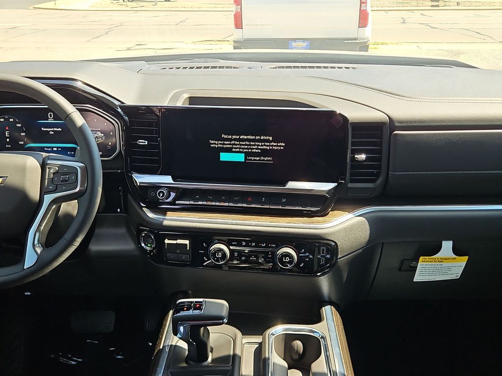 Thumbnail: 2026 Chevrolet Silverado 1500 - 9