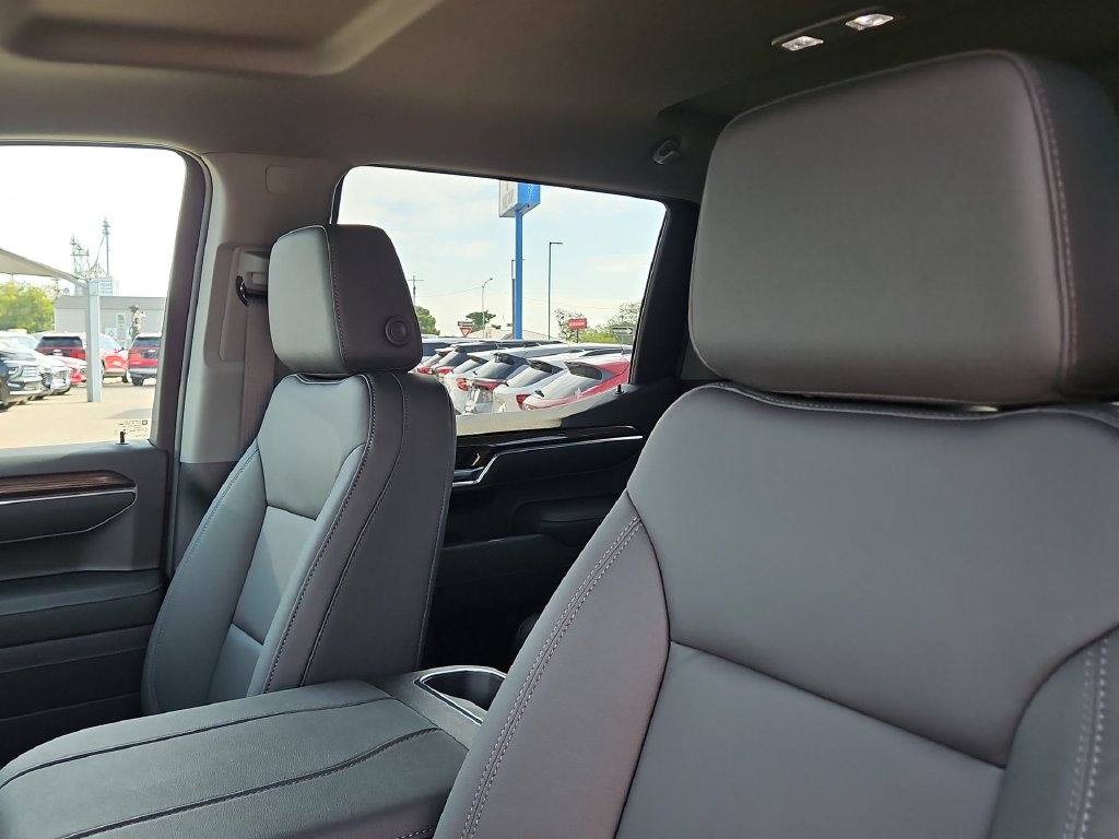 Thumbnail: 2026 Chevrolet Silverado 1500 - 9