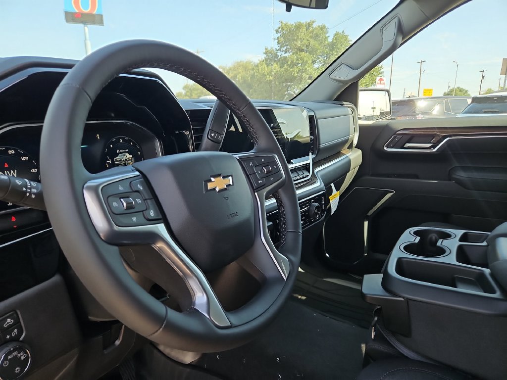Thumbnail: 2026 Chevrolet Silverado 1500 - 2