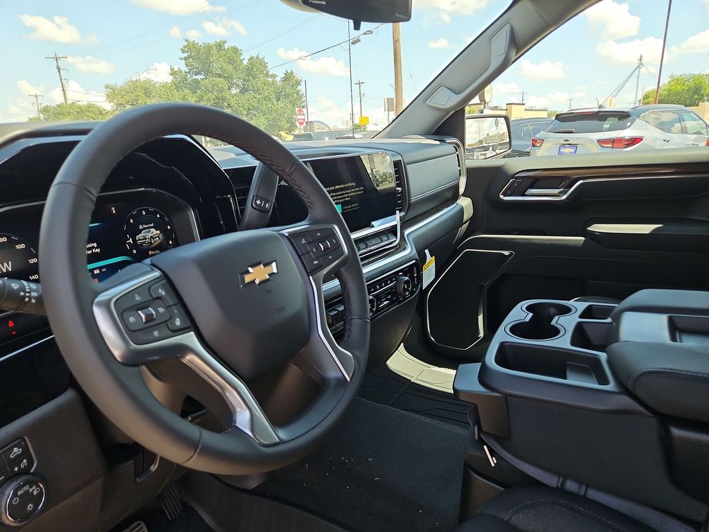 Thumbnail: 2026 Chevrolet Silverado 1500 - 2