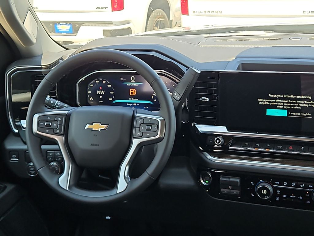 Thumbnail: 2026 Chevrolet Silverado 1500 - 9