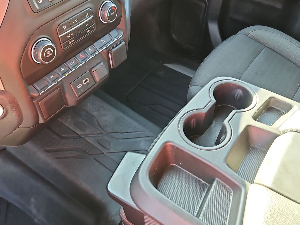 Thumbnail: 2022 Chevrolet Silverado 1500 - 12