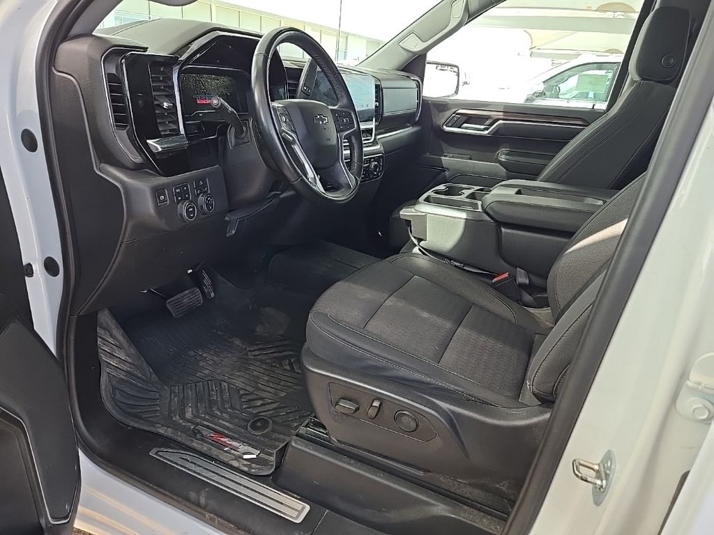 Thumbnail: 2023 Chevrolet Silverado 1500 - 6