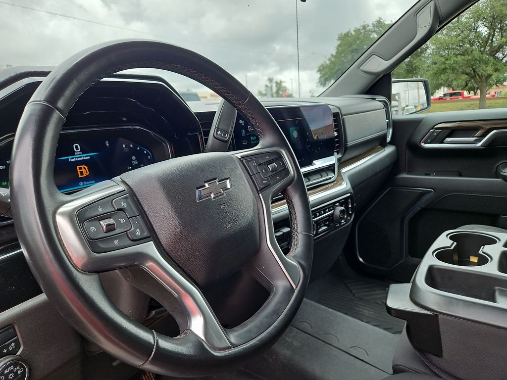 Thumbnail: 2023 Chevrolet Silverado 1500 - 2