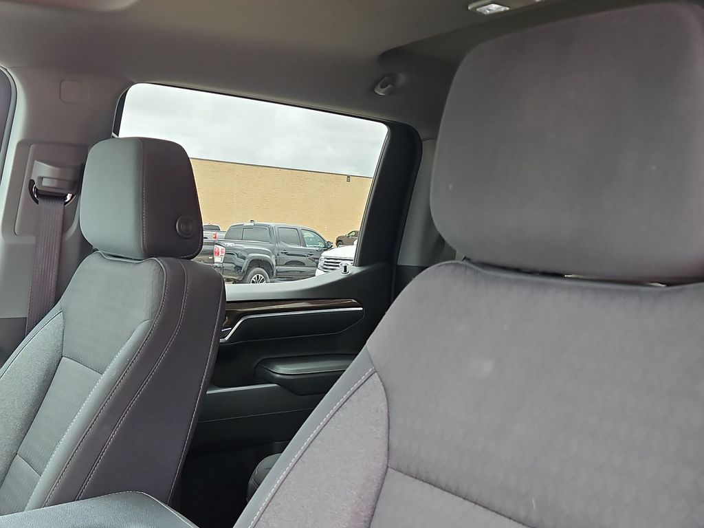 Thumbnail: 2023 Chevrolet Silverado 1500 - 9