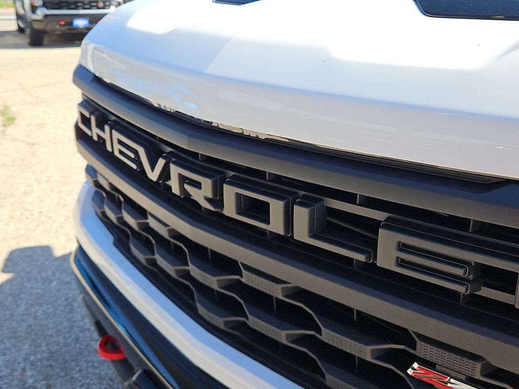 Thumbnail: 2026 Chevrolet Silverado 1500 - 21