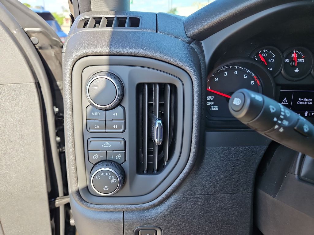 Thumbnail: 2026 Chevrolet Silverado 1500 - 19