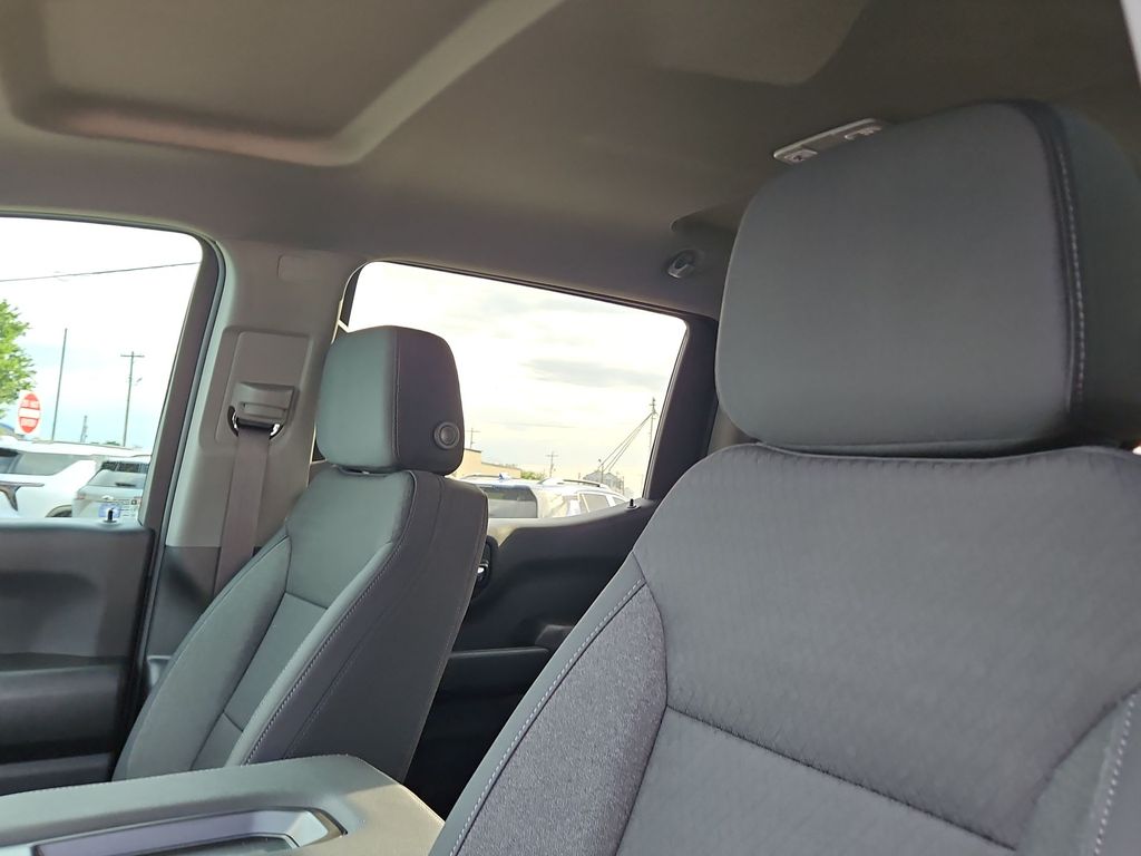 Thumbnail: 2026 Chevrolet Silverado 1500 - 9