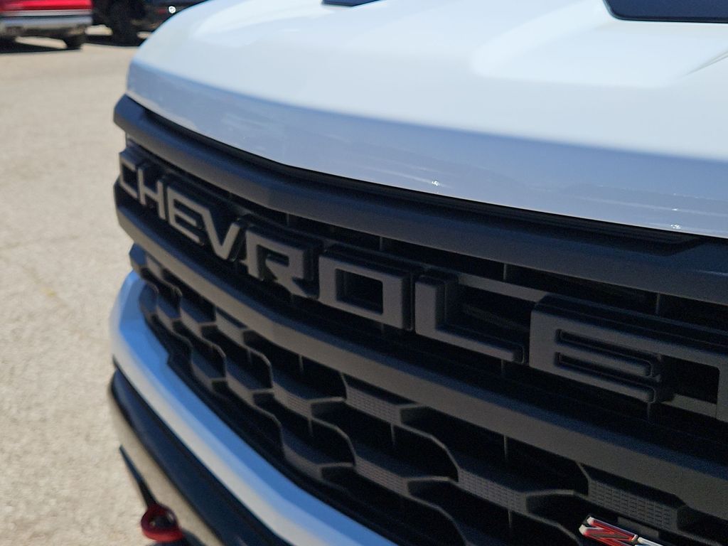 Thumbnail: 2026 Chevrolet Silverado 1500 - 21