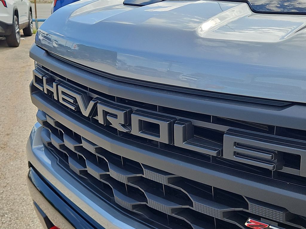 Thumbnail: 2026 Chevrolet Silverado 1500 - 7