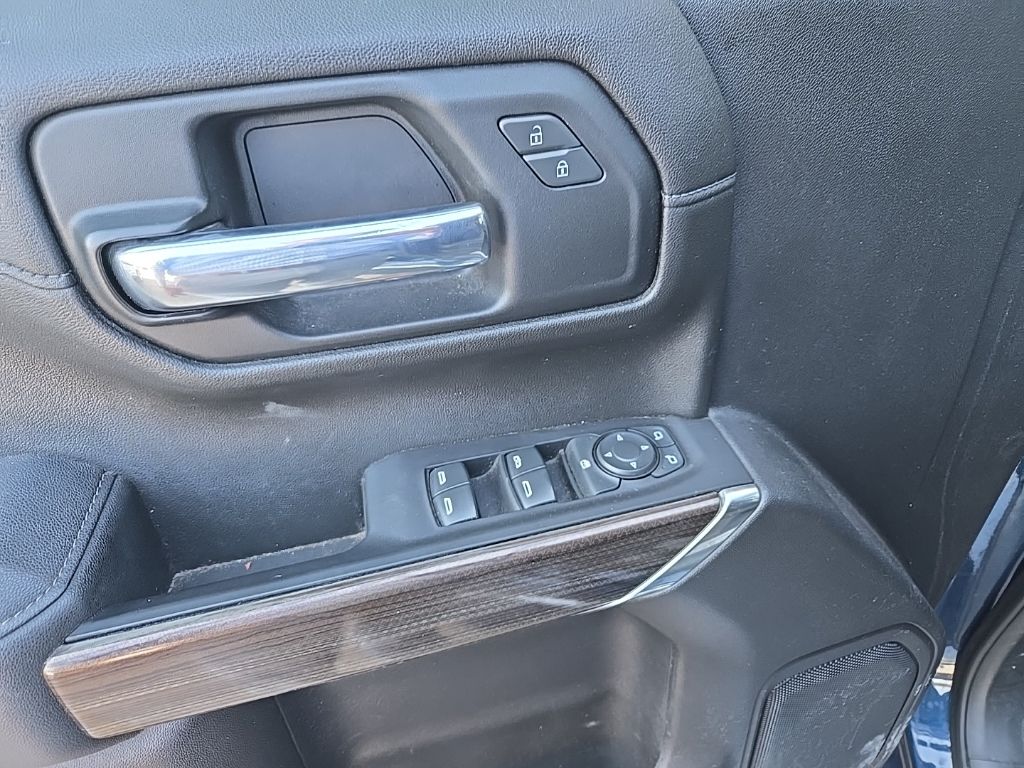 Thumbnail: 2021 Chevrolet Silverado 1500 - 13