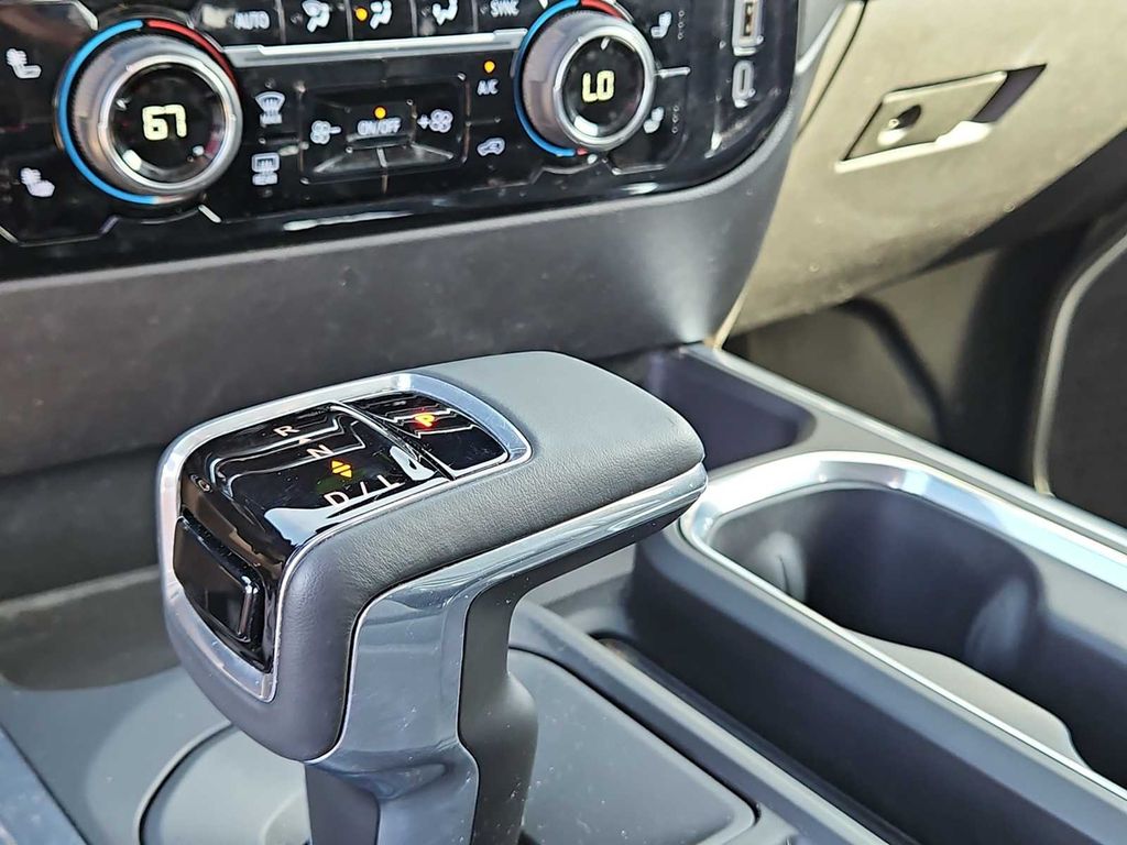 Thumbnail: 2024 Chevrolet Silverado 1500 - 23
