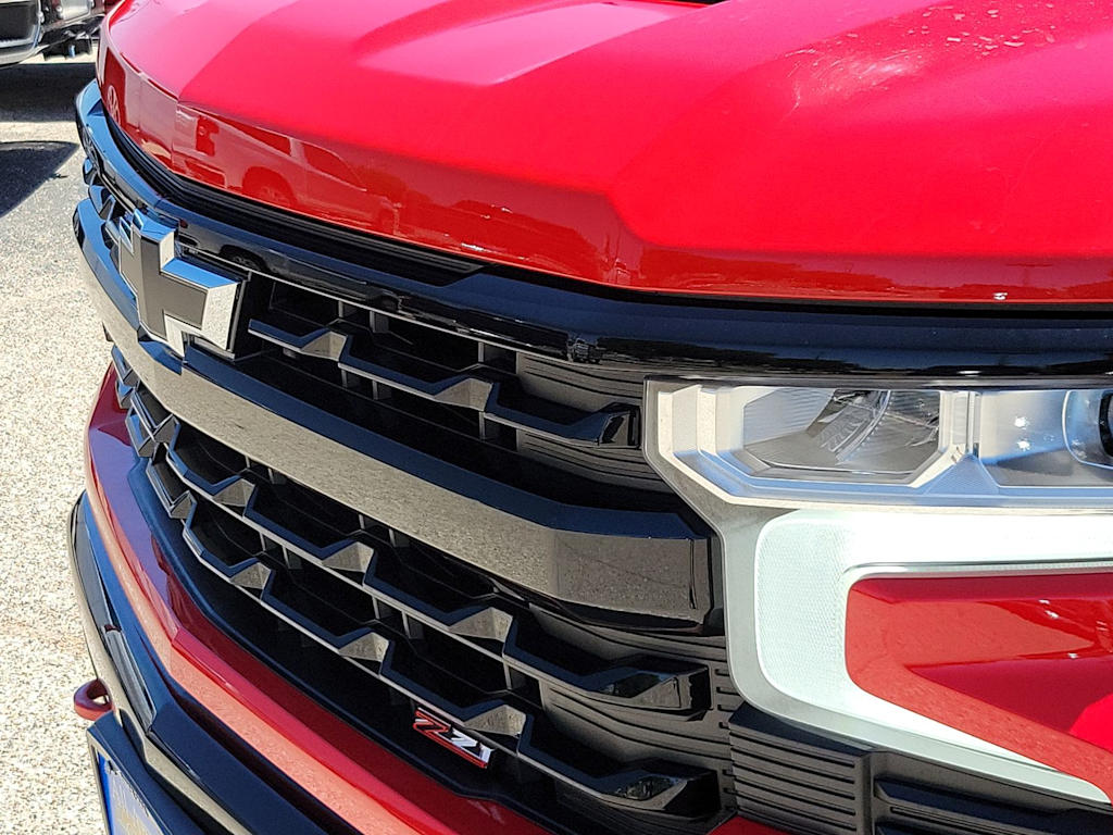 Thumbnail: 2023 Chevrolet Silverado 1500 - 25