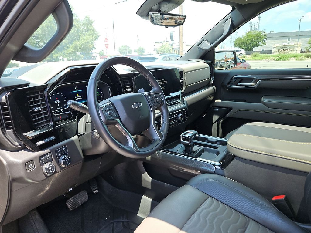 Thumbnail: 2023 Chevrolet Silverado 1500 - 2
