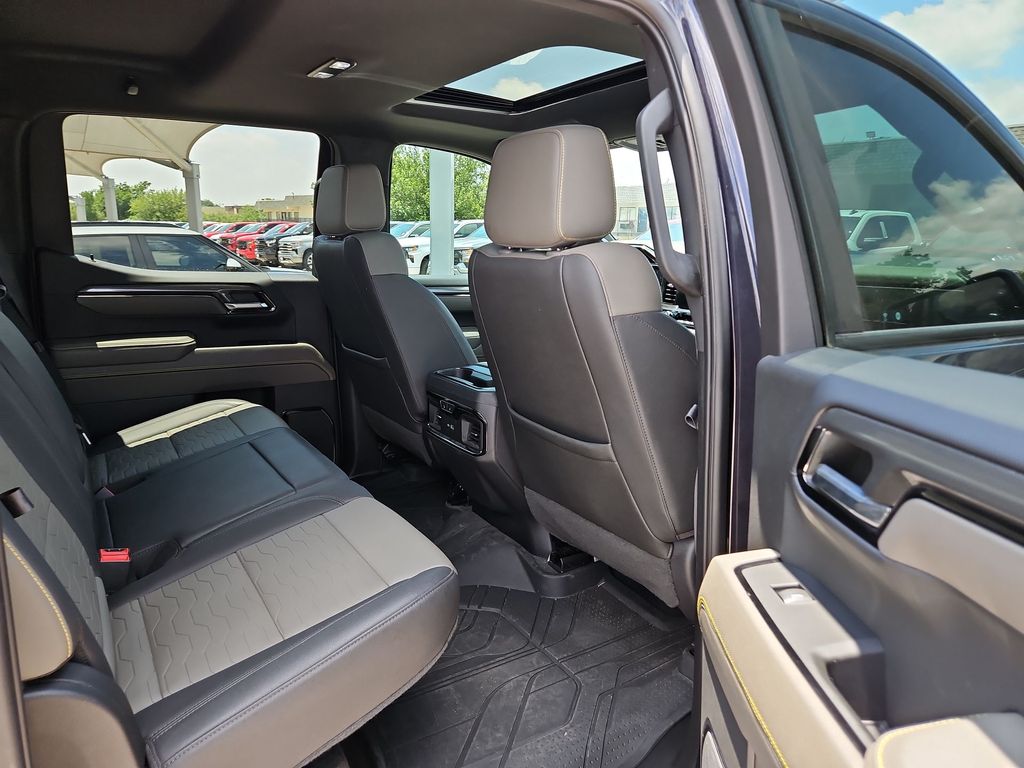 Thumbnail: 2023 Chevrolet Silverado 1500 - 27