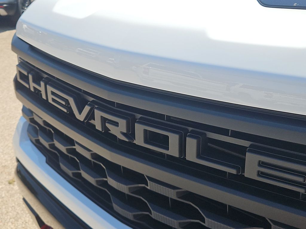 Thumbnail: 2026 Chevrolet Silverado 1500 - 6