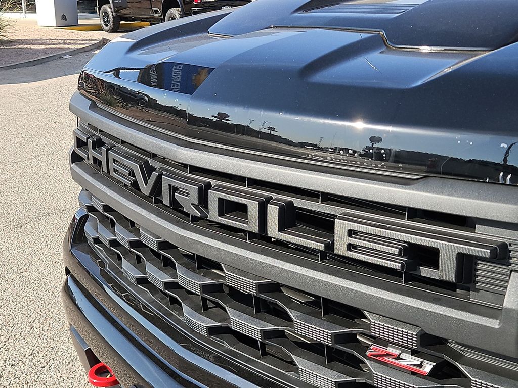 Thumbnail: 2026 Chevrolet Silverado 1500 - 21