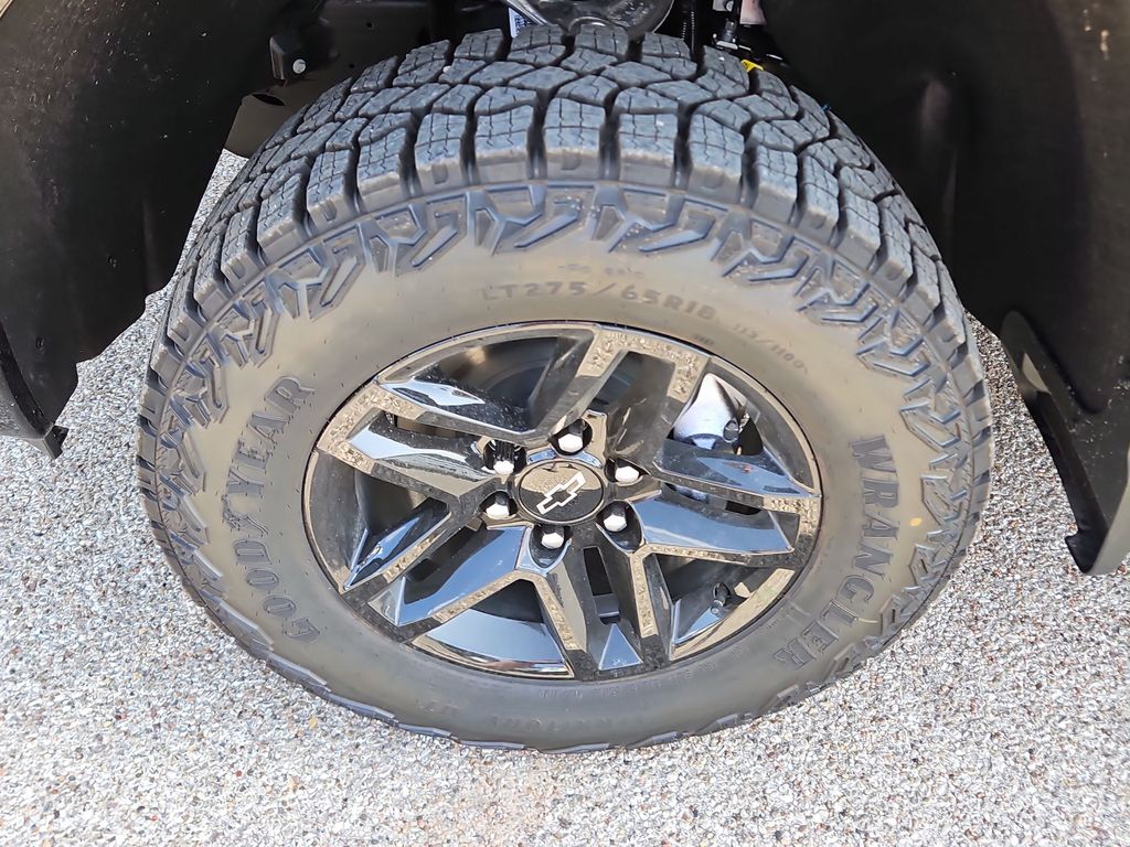 Thumbnail: 2026 Chevrolet Silverado 1500 - 8