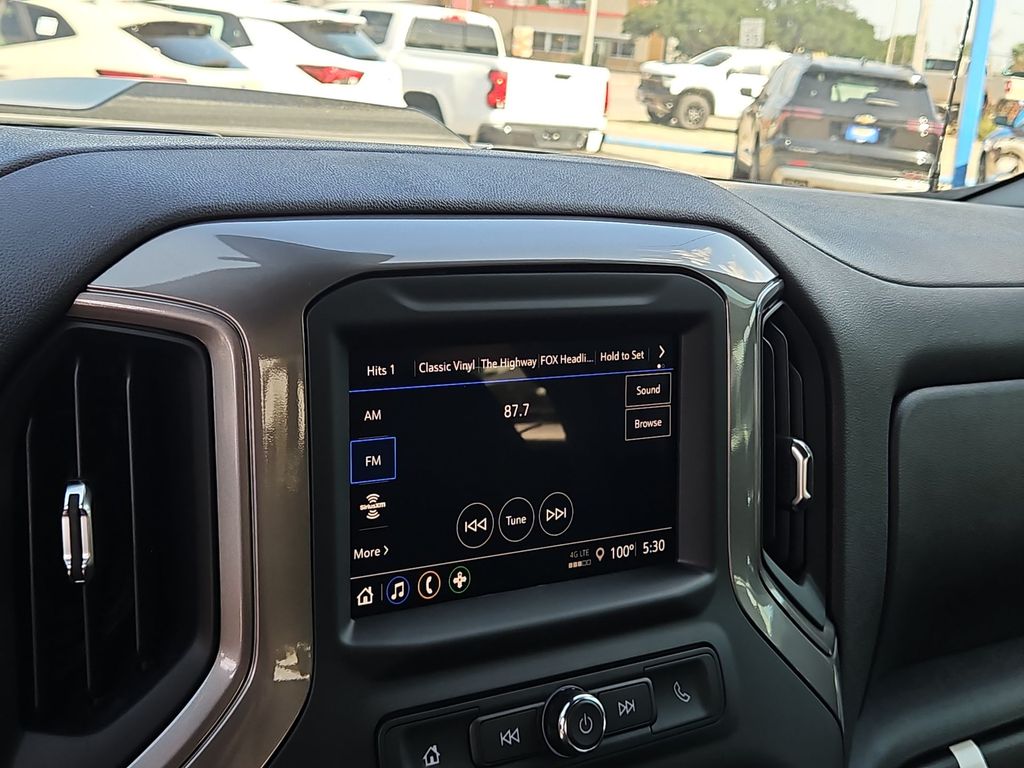 Thumbnail: 2026 Chevrolet Silverado 1500 - 24