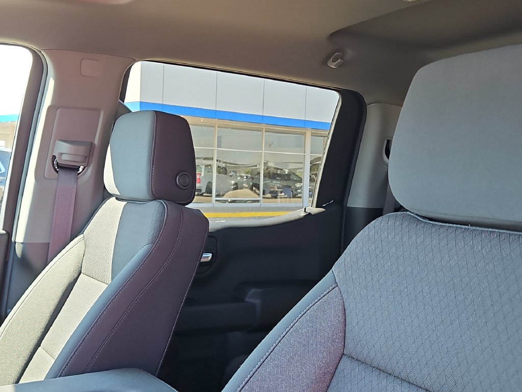 Thumbnail: 2026 Chevrolet Silverado 1500 - 2
