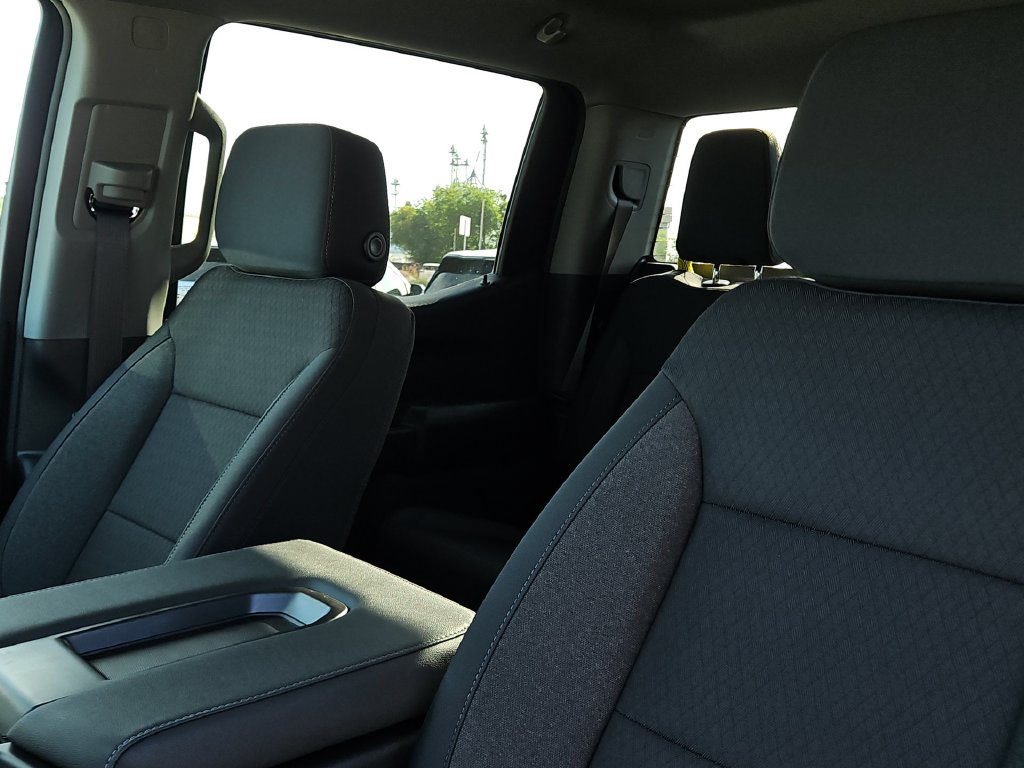 Thumbnail: 2026 Chevrolet Silverado 1500 - 8