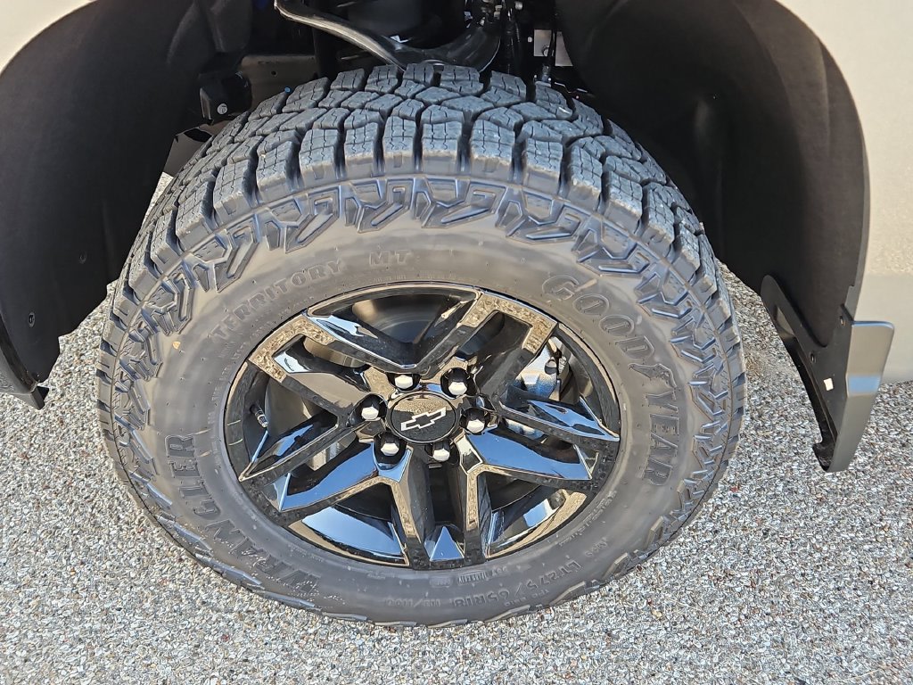 Thumbnail: 2026 Chevrolet Silverado 1500 - 7