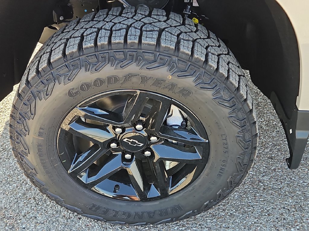 Thumbnail: 2026 Chevrolet Silverado 1500 - 4