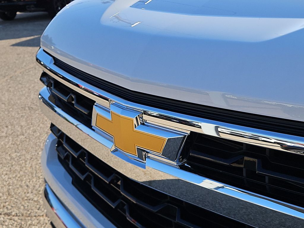 Thumbnail: 2026 Chevrolet Silverado 1500 - 21