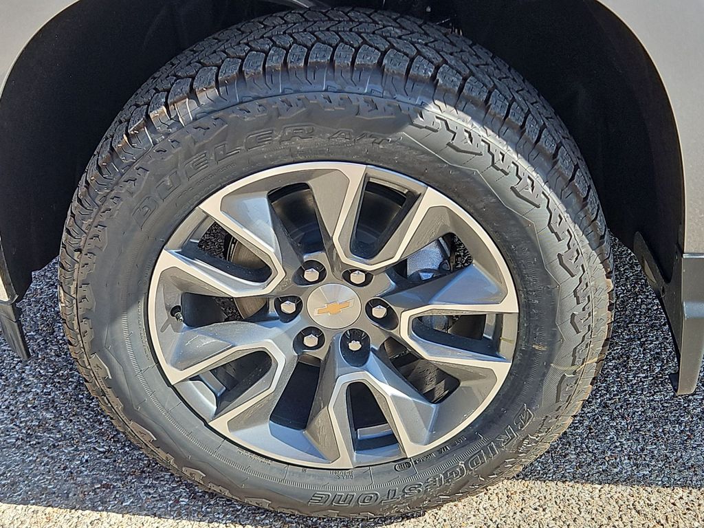 Thumbnail: 2026 Chevrolet Silverado 1500 - 8