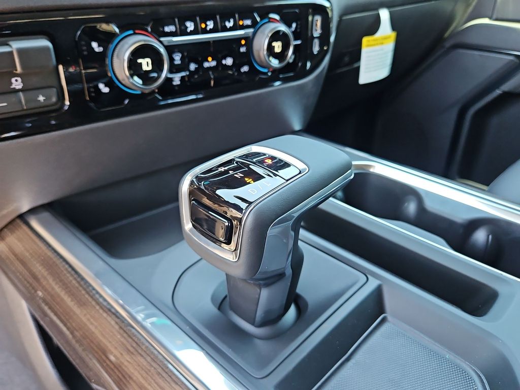 Thumbnail: 2026 Chevrolet Silverado 1500 - 24