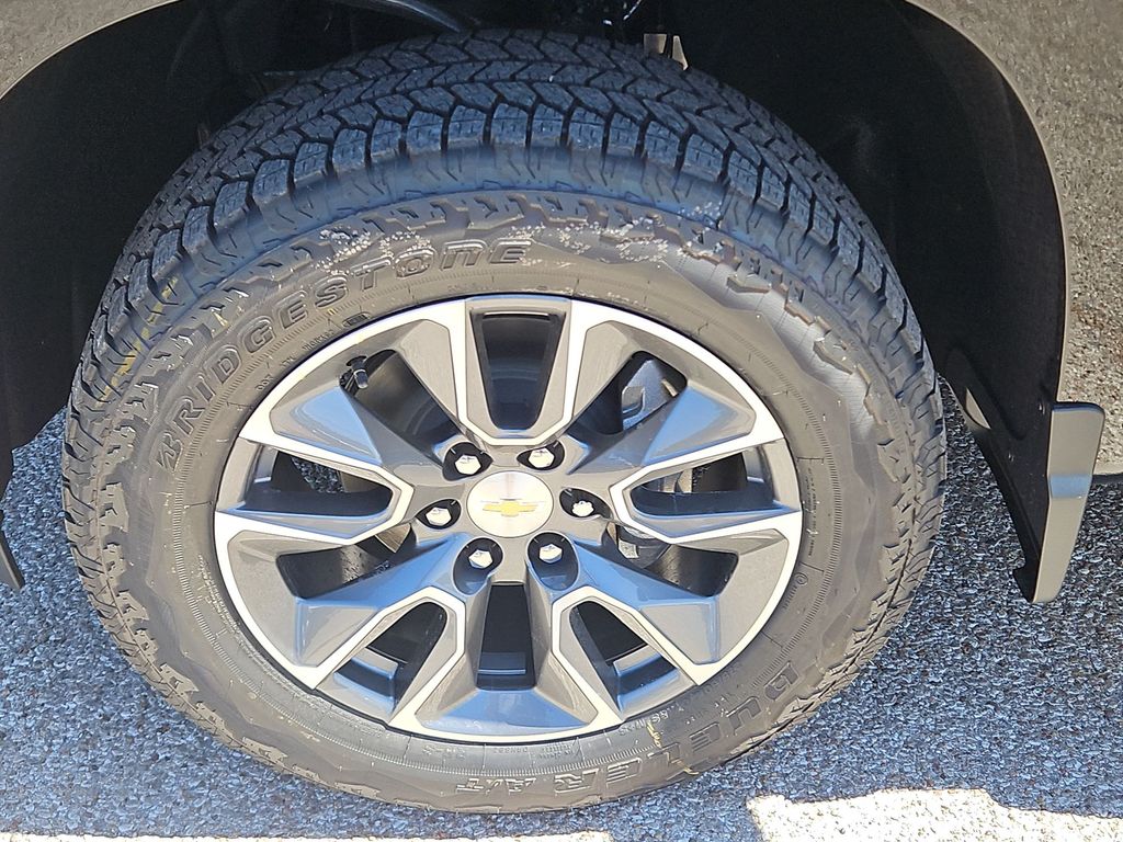 Thumbnail: 2026 Chevrolet Silverado 1500 - 8