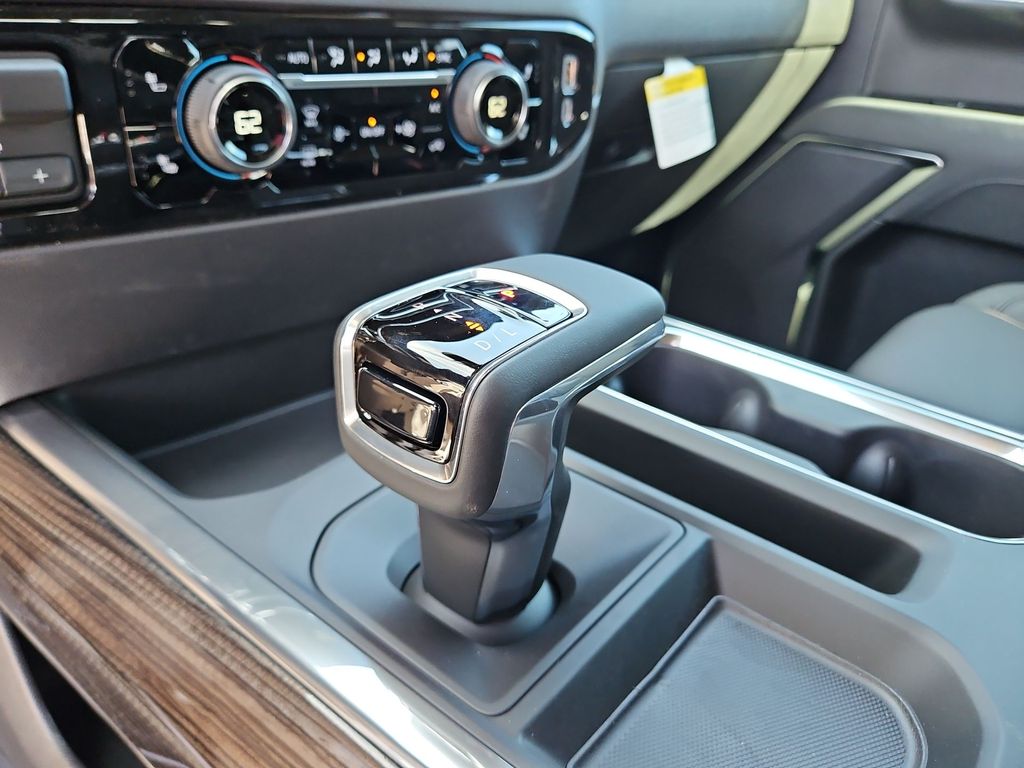 Thumbnail: 2026 Chevrolet Silverado 1500 - 24