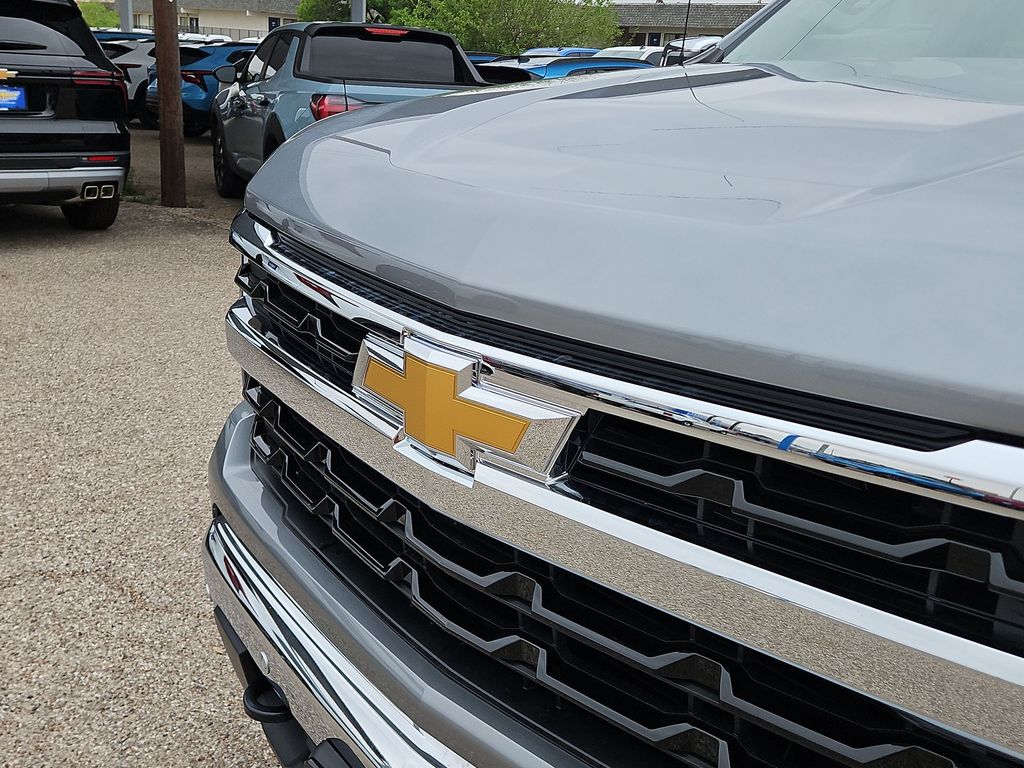 Thumbnail: 2026 Chevrolet Silverado 1500 - 7