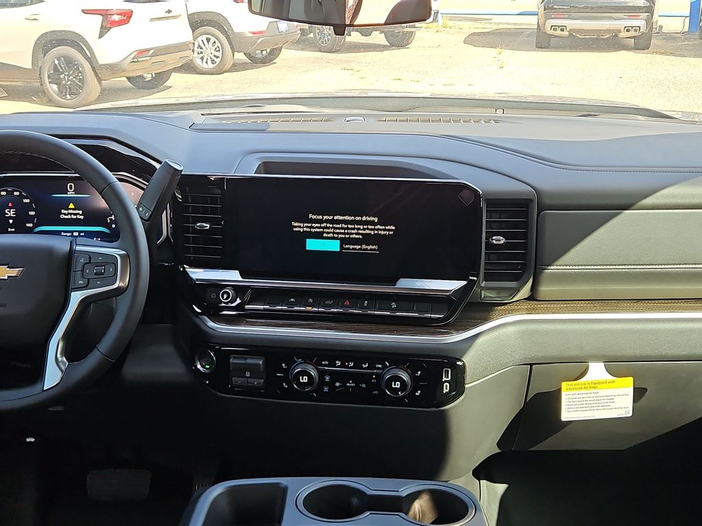 Thumbnail: 2026 Chevrolet Silverado 1500 - 10