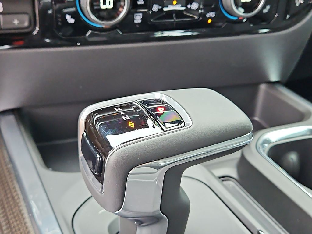 Thumbnail: 2026 Chevrolet Silverado 1500 - 24