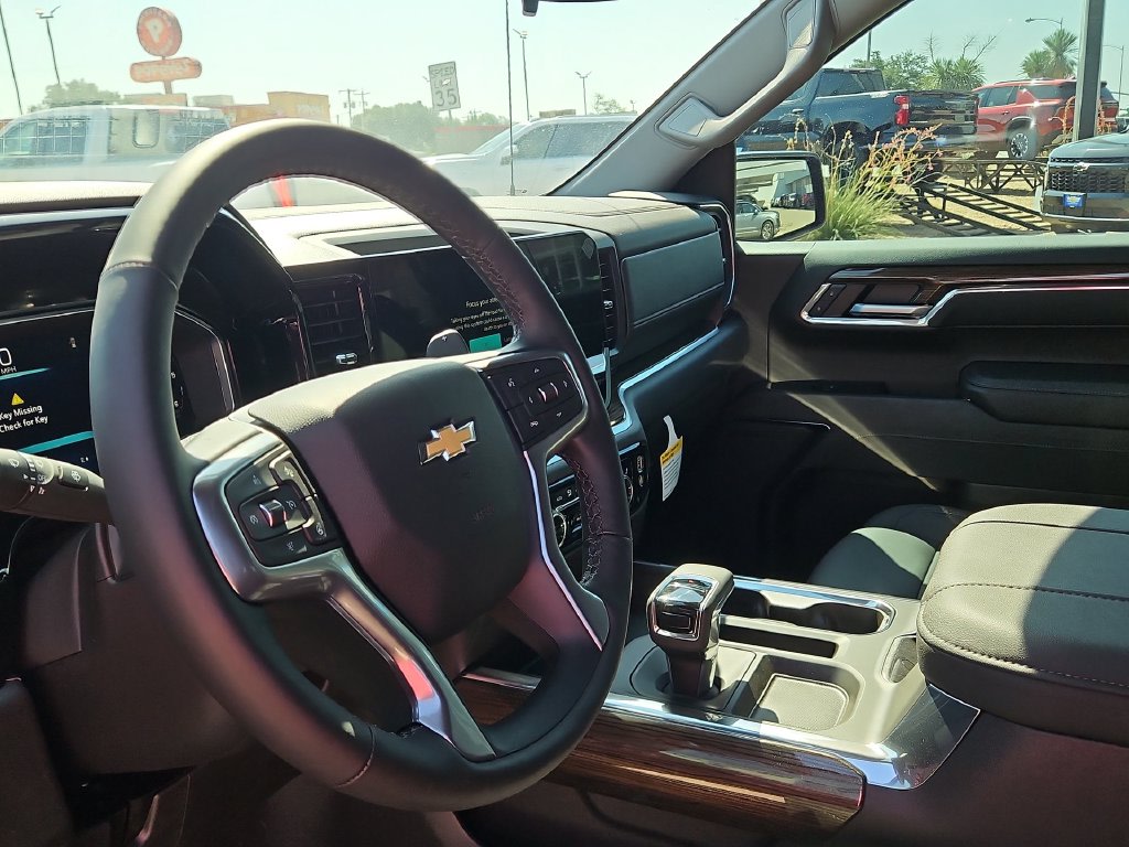 Thumbnail: 2026 Chevrolet Silverado 1500 - 2