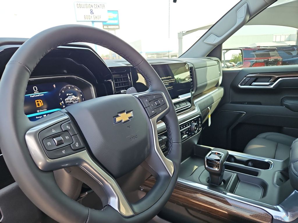 Thumbnail: 2026 Chevrolet Silverado 1500 - 2