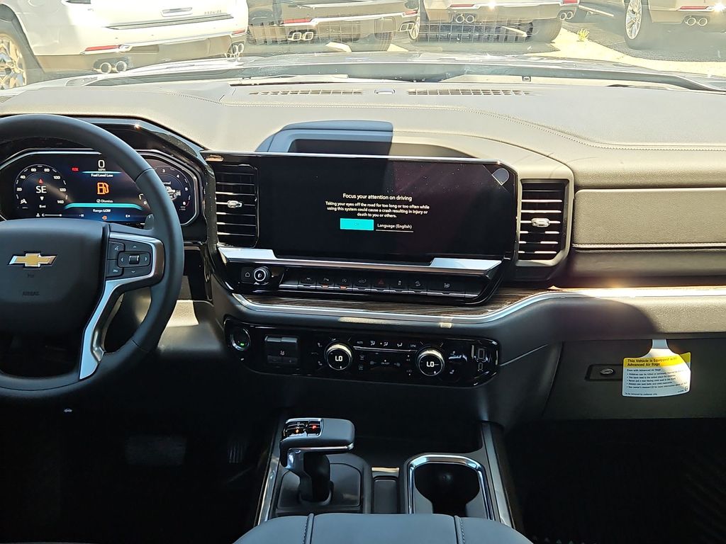 Thumbnail: 2026 Chevrolet Silverado 1500 - 9