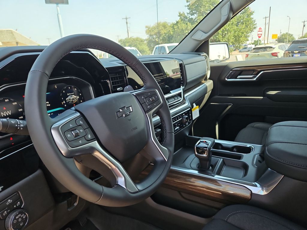Thumbnail: 2026 Chevrolet Silverado 1500 - 2